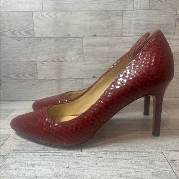 Cole Haan Burgundy snake print heels size 9b main image 4